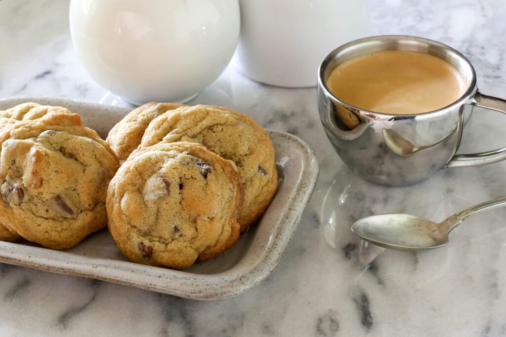 best chocolate chip cookies baked, on a tray.