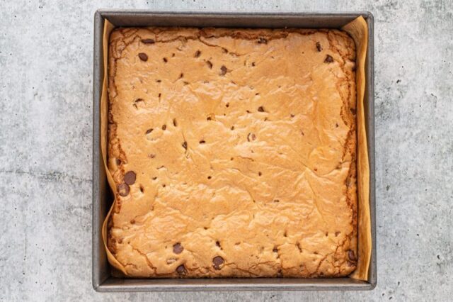 brown butter blondies freshly baked