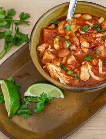 chicken chili with beans and tomatoes