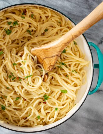 roasted garlic pasta in the pan